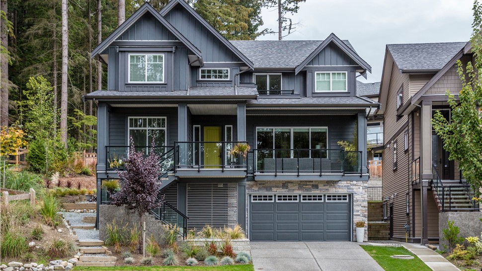 Siding - Vinyl Siding Photo 1