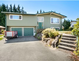 Siding - Replacement Photo 2