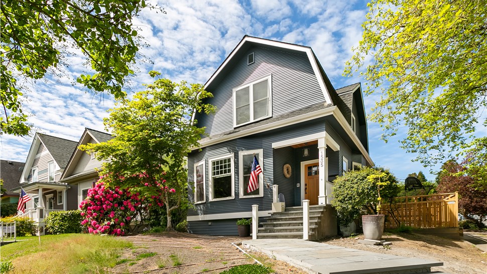 Siding Project, Siding Project in Seattle, WA by Pacific Exteriors LLC