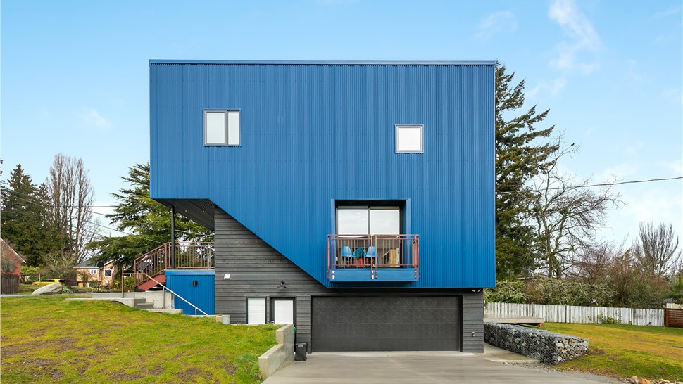 Siding, Siding Project Project in Seattle, WA by Pacific Exteriors LLC
