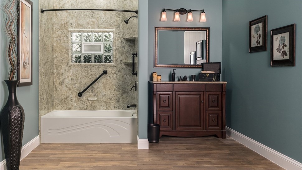 Bathrooms - Bathtub Replacement Photo 1