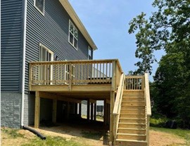 Outdoor Living - Decks Photo 4