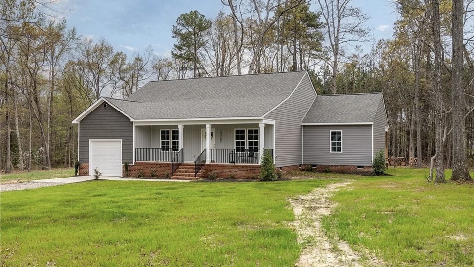 Gutters Project in Petersburg, Virginia by AAPCO Home Improvement