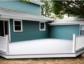 Composite Siding Photo 2