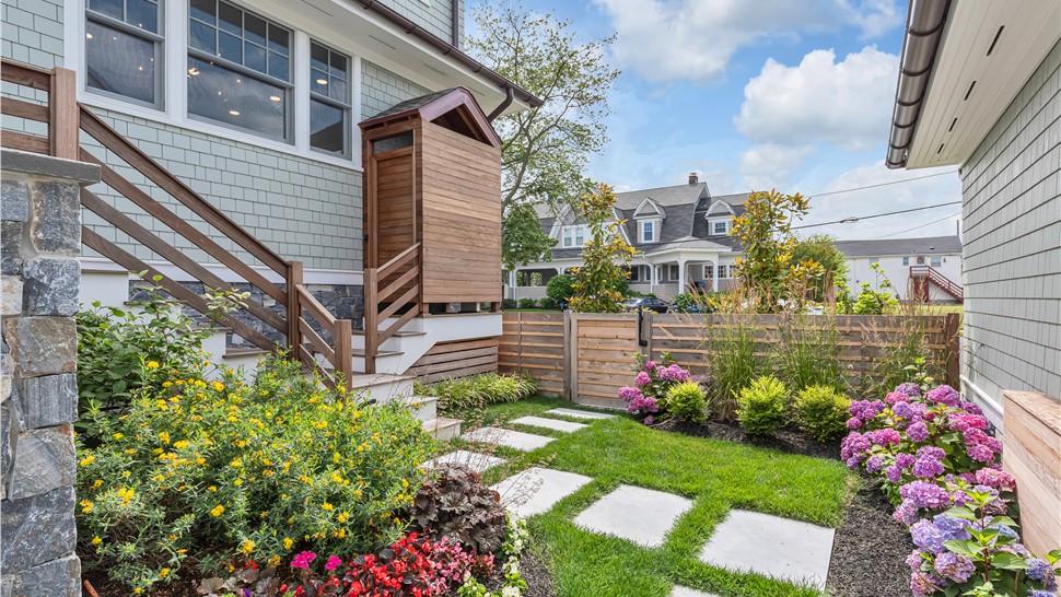 Outdoor Living Photo 13