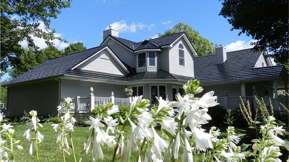Metal Roofing - Main Gallery Photo 3