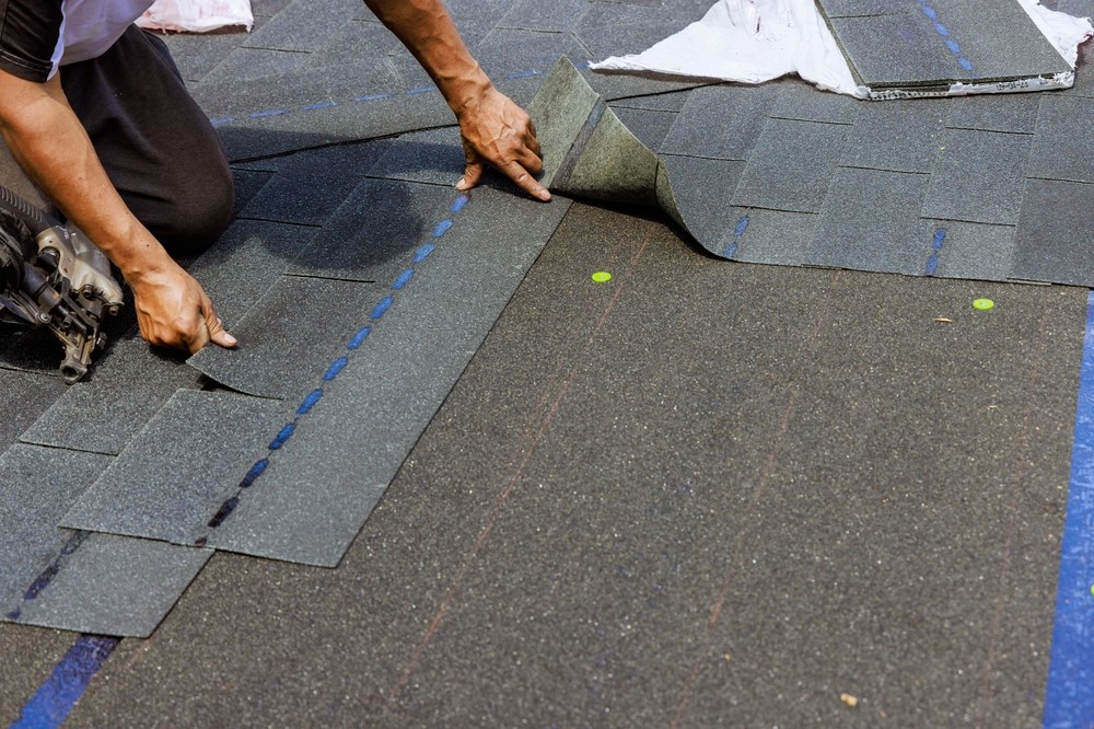 How to Know if You Need a Roof Repair or Roof Replacement