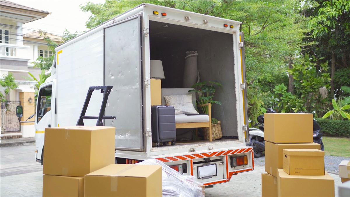 10 Questions to Ask Before Hiring a Moving Company