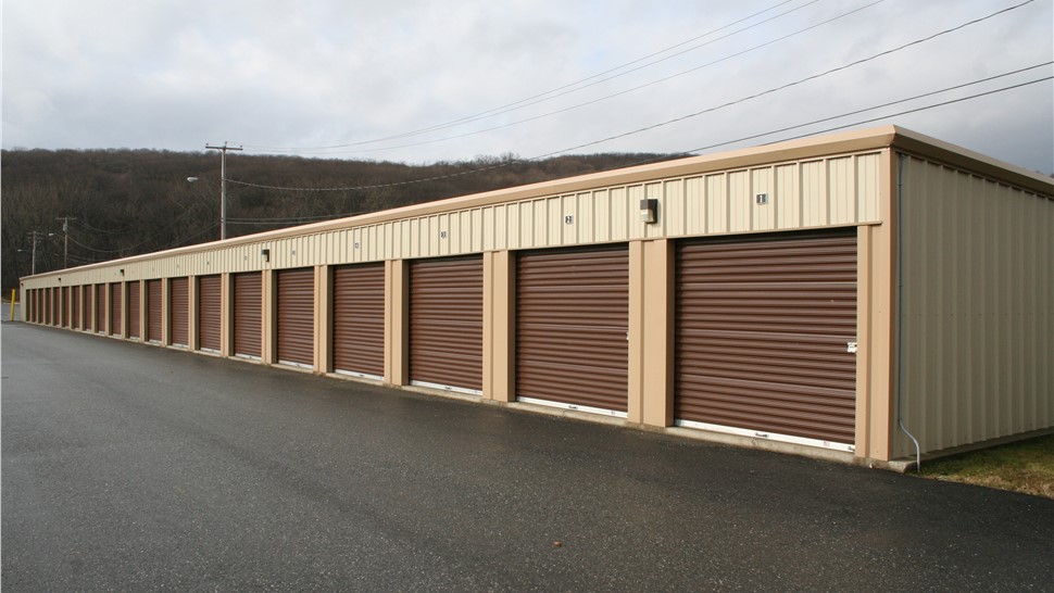 Mini Self Storage Photo 1