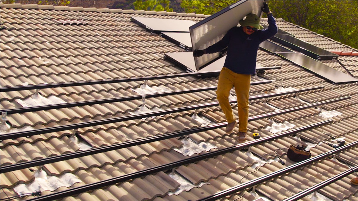 solar-leasing-ppa-installation-august-roofing-california
