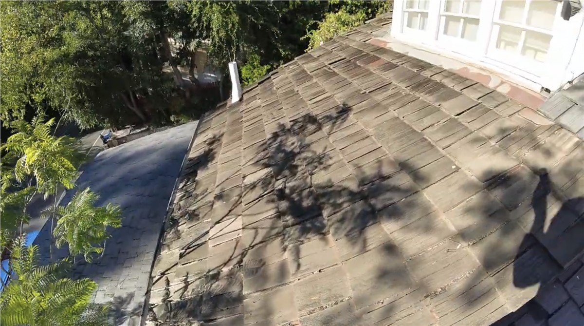 wood-shake-roof-in-california