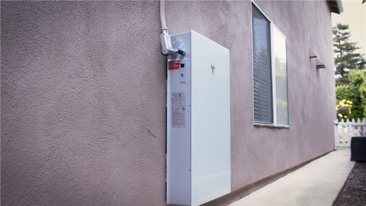 tesla powerwall 3 installed at a southern california home