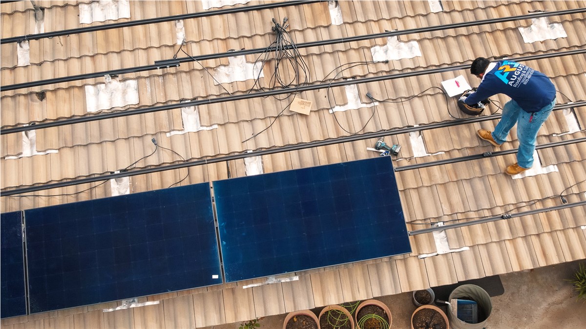 solar-panel-installation-on-tile-roof