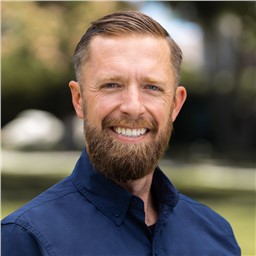 Steven Elliott
