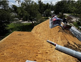 Roof tear-off process in Taylor TX