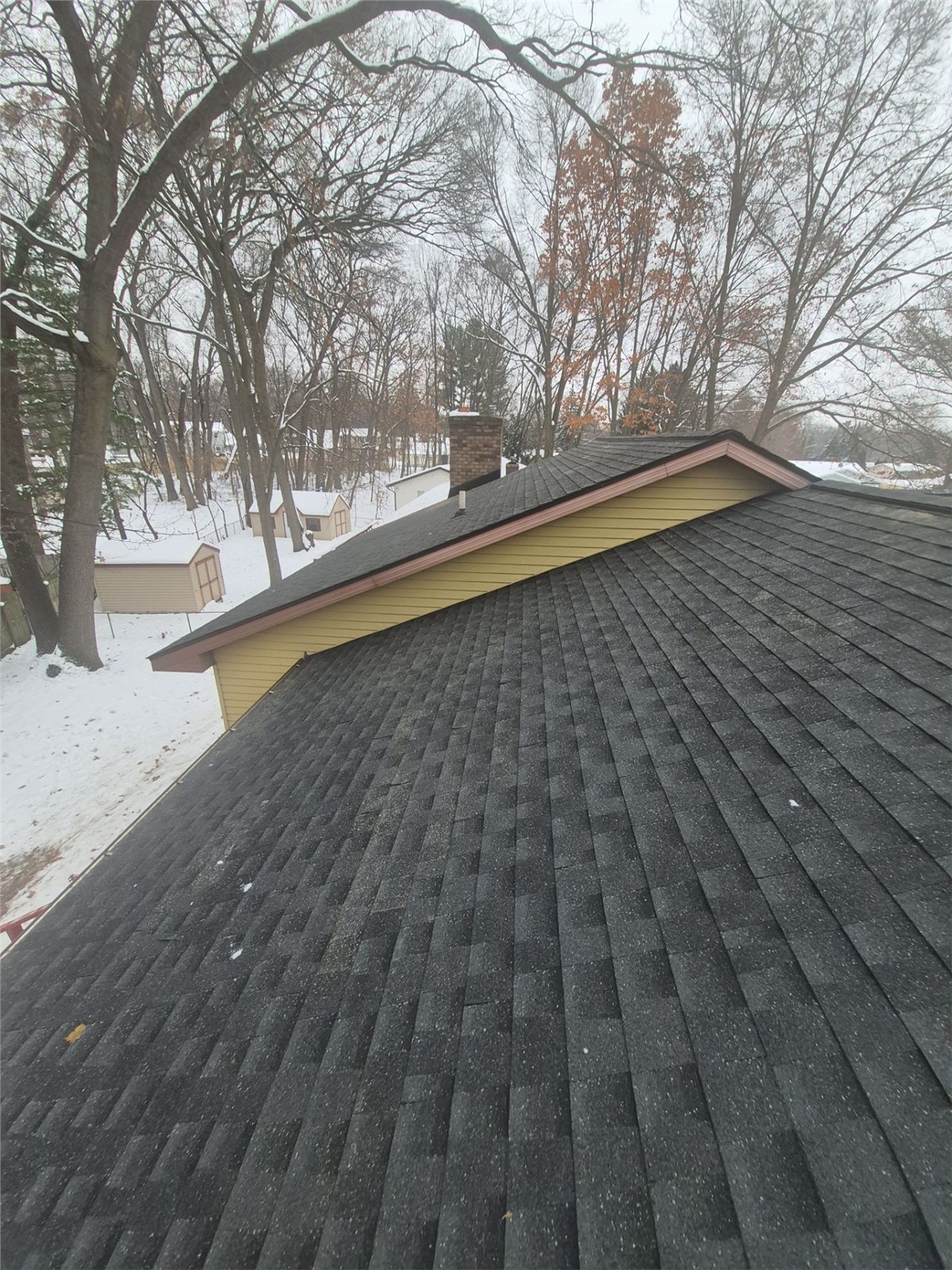 Grand Rapids Roofing FAQ: What Should Homeowners Ask Before Choosing a West Michigan Roofer?