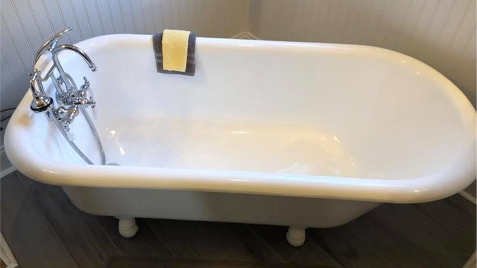 Bathtub Reglazing Photo 88