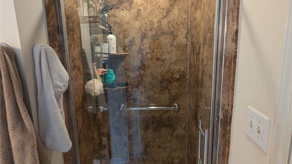 Shower Enclosures Photo 75