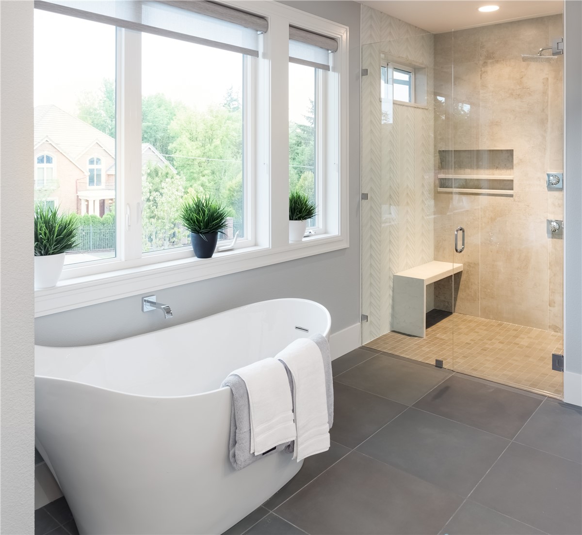 Shower and Bathtub Solutions to Consider for Multi-Family Residences