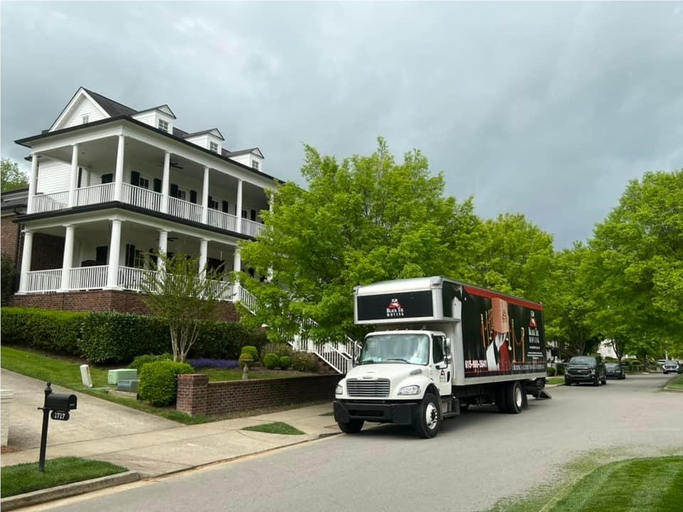 From Space City to Suburbs: Why Winter Moves Are Easier (and Cheaper) in Huntsville