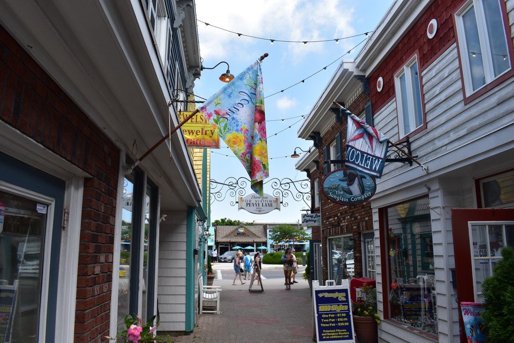 A Guide to the Best Seafood in Rehoboth Beach, Delaware