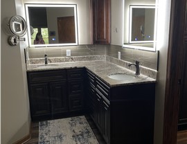 Bath Remodeling - Complete Remodel Photo 9