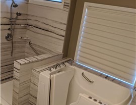 Bathtub Remodel - Walk-in Tubs Photo 2