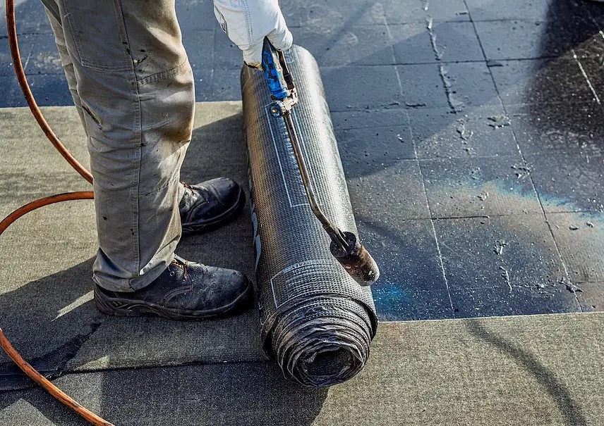 Commercial Roof Insulation: 4 Best Options for Your Business