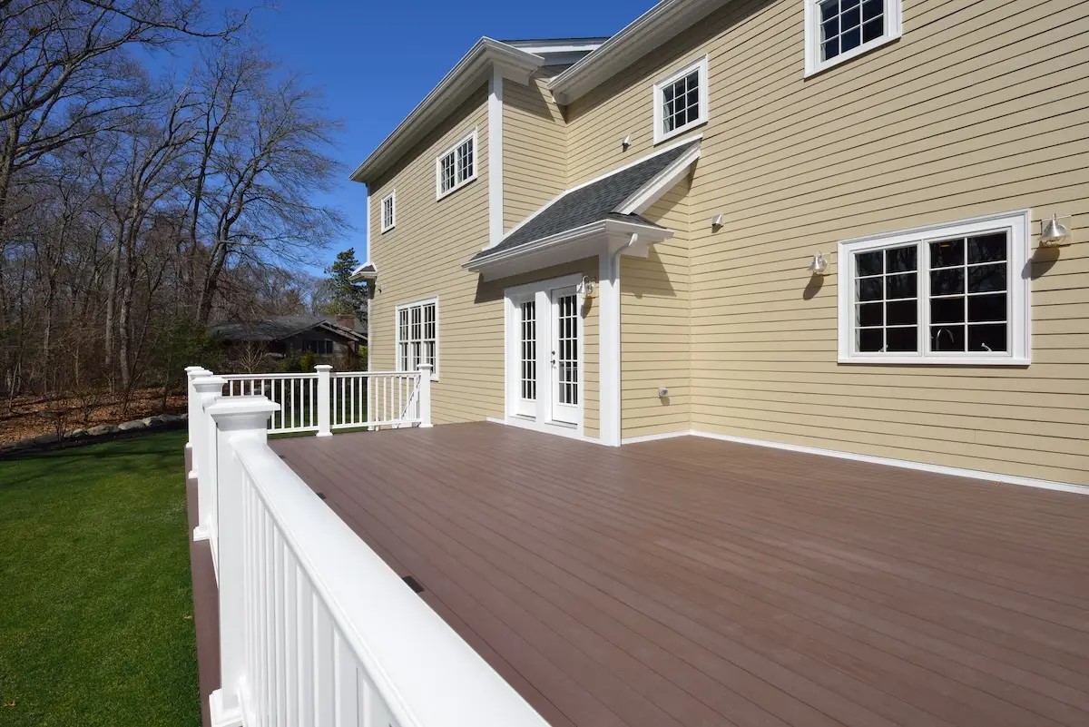 Trex Deck Ideas (Deck Materials, Styles, & More)