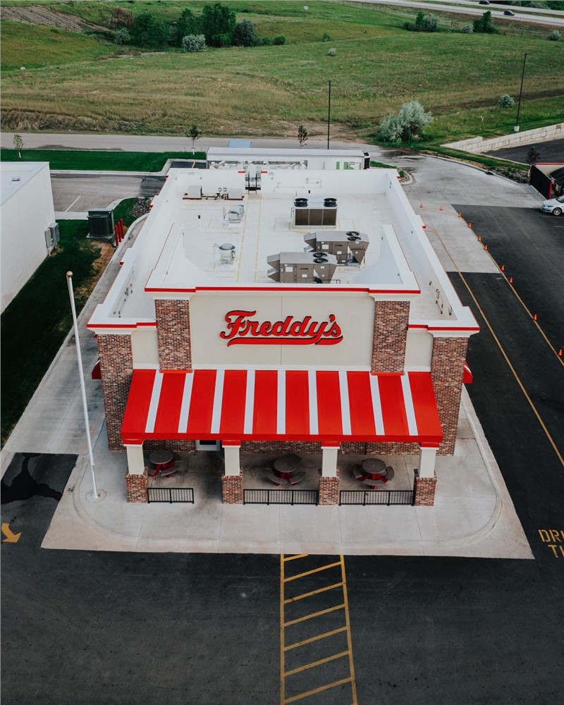 Restaurant with a Roof Replaced by Built Right Roofing & Construction