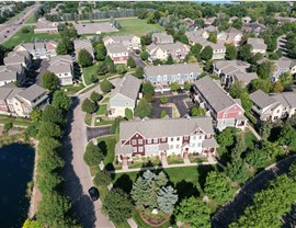 drone image of the windward condos in woodbury, mn