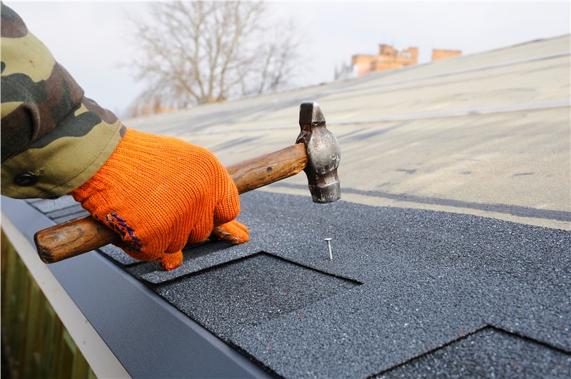 4 Signs You Need A New Roof
