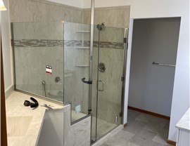 Bathroom Remodeling - Bathroom Design Photo 3