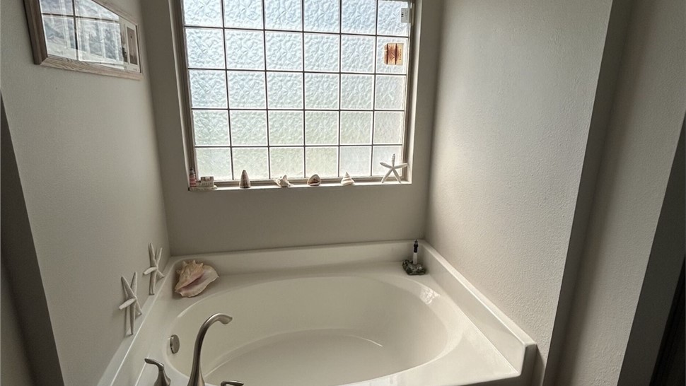 Remodel, Showers Project in Pensacola, Florida by Clear Choice Bath