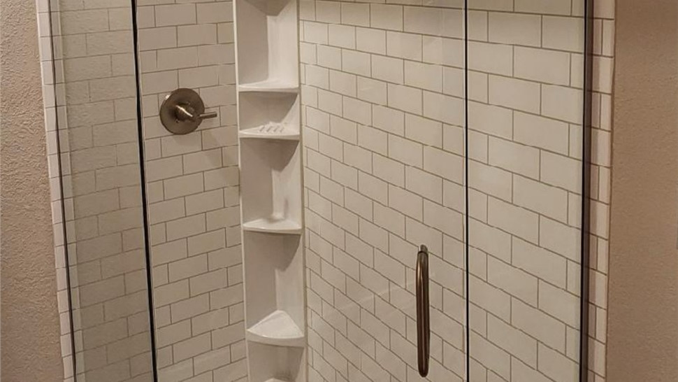 Showers Project in Urbandale, Iowa by Clear Choice Bath