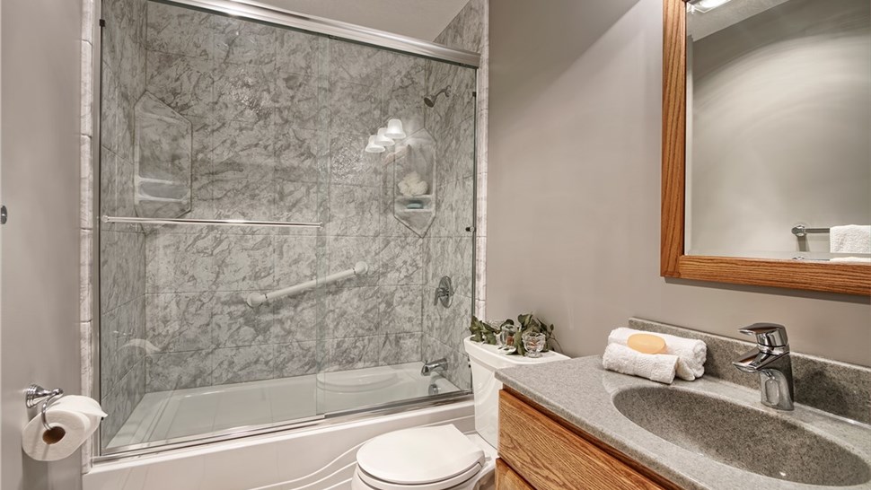 Bathroom Remodeling Photo 2