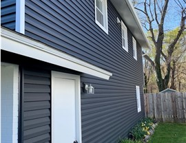 Siding Photo 4
