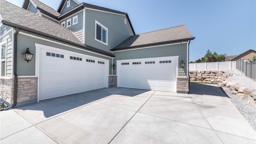 Driveways and Side Walks Photo 1
