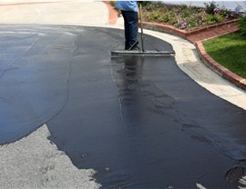 Driveway Sealcoating Photo 4