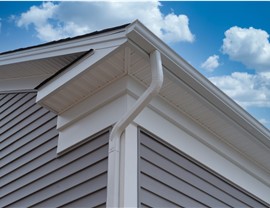 Seamless Gutters Photo 4
