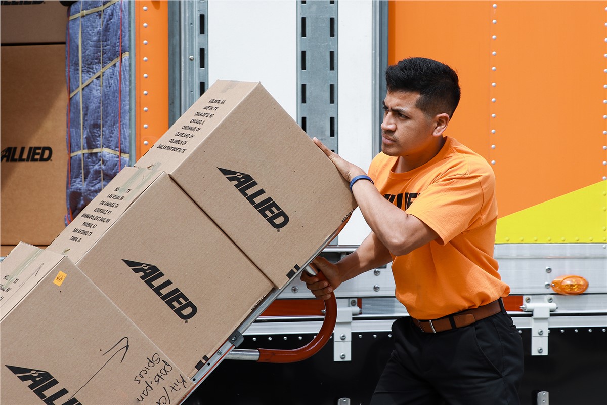 Coleman Expands Network with Acquisition of Colonial Van & Storage