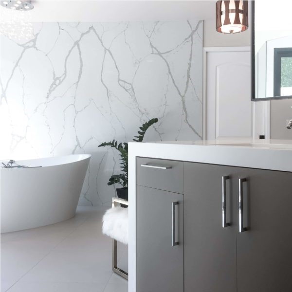 Acrylic Vs. Solid Surface Bath Systems: Which One is Best for Me?