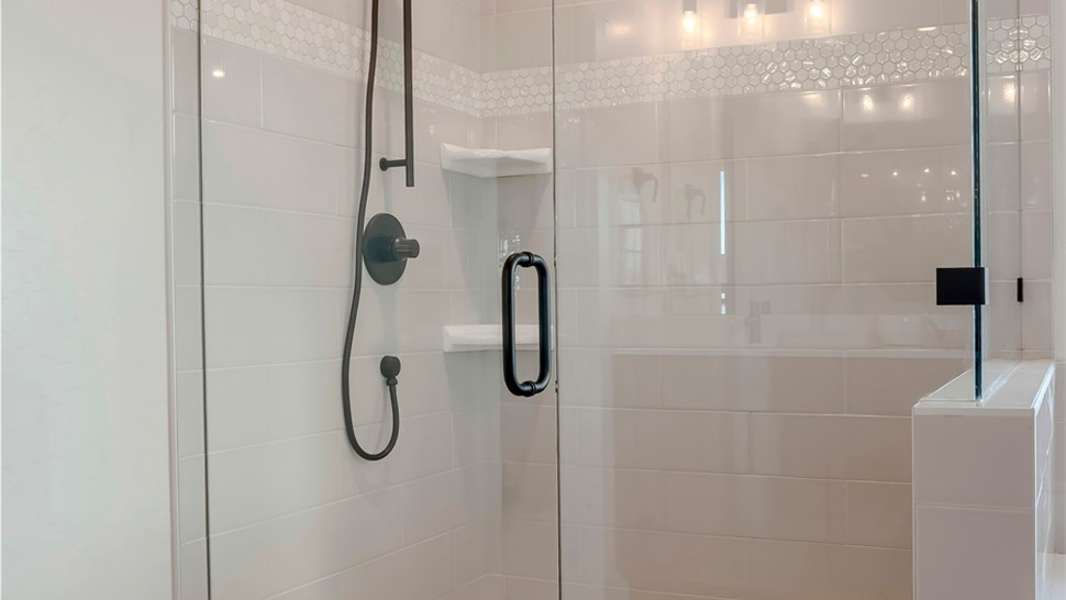 Shower Doors Photo 1