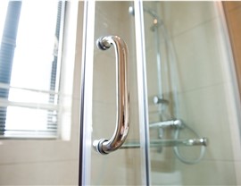 Shower Doors Photo 3