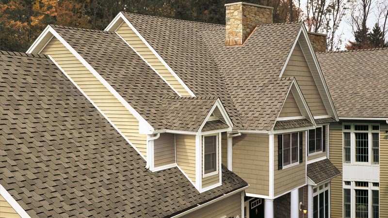 Roof Repair vs Roof Replacement: What's the Right Choice?