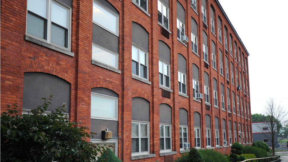 Windows- Commercial Windows Photo 1
