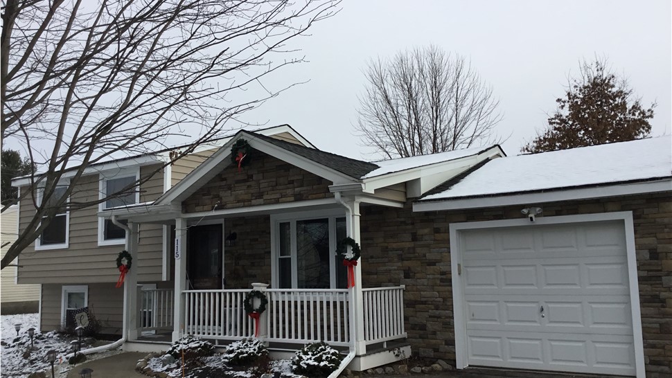 Siding Photo 8