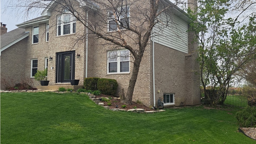 Windows Project in Frankfort, IL by Compass Window and Door