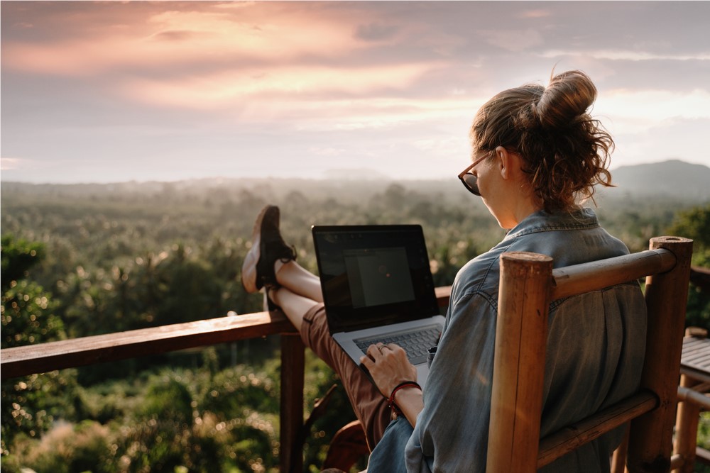 The Rise of Remote Work: How it's Influencing Moving Trends