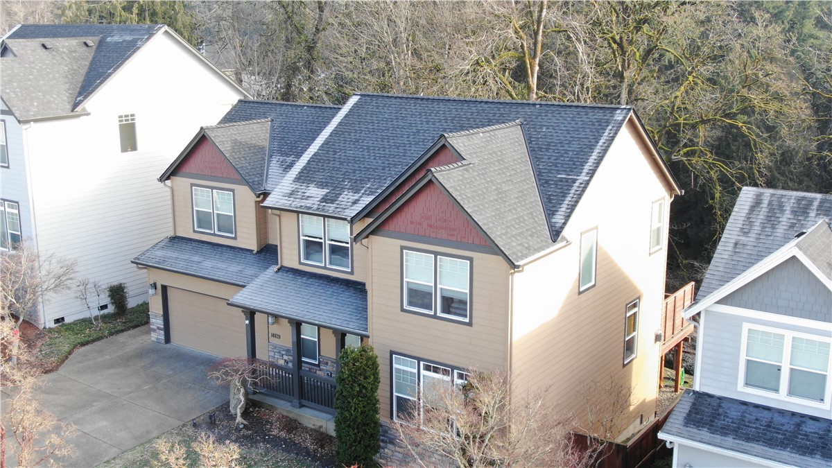 Give Yourself the Gift of a New Roof This Holiday Season
